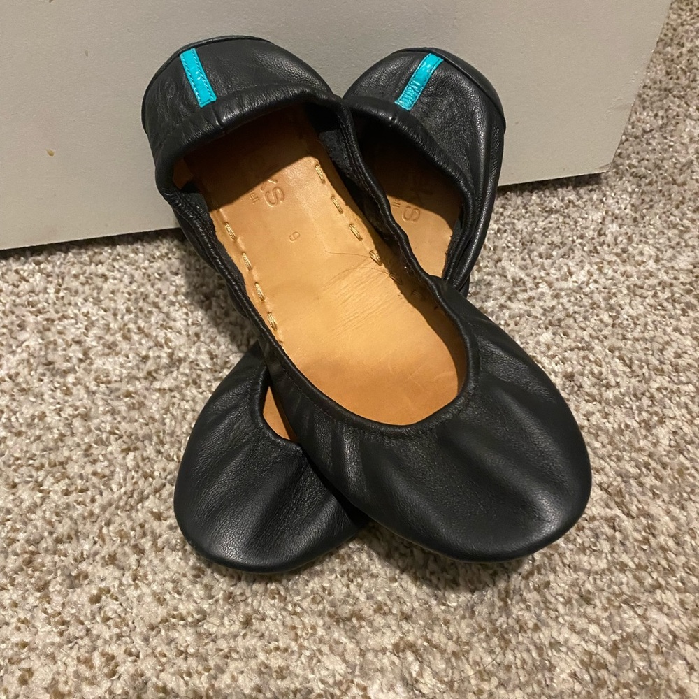 Tieks Black Foldable Leather Ballet Flats size 9